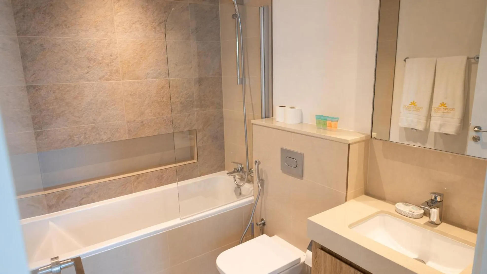 Ina Homes - 1Bhk Downtown Views Direct Access To Dubai Mall 0*,  Zjednoczone Emiraty Arabskie